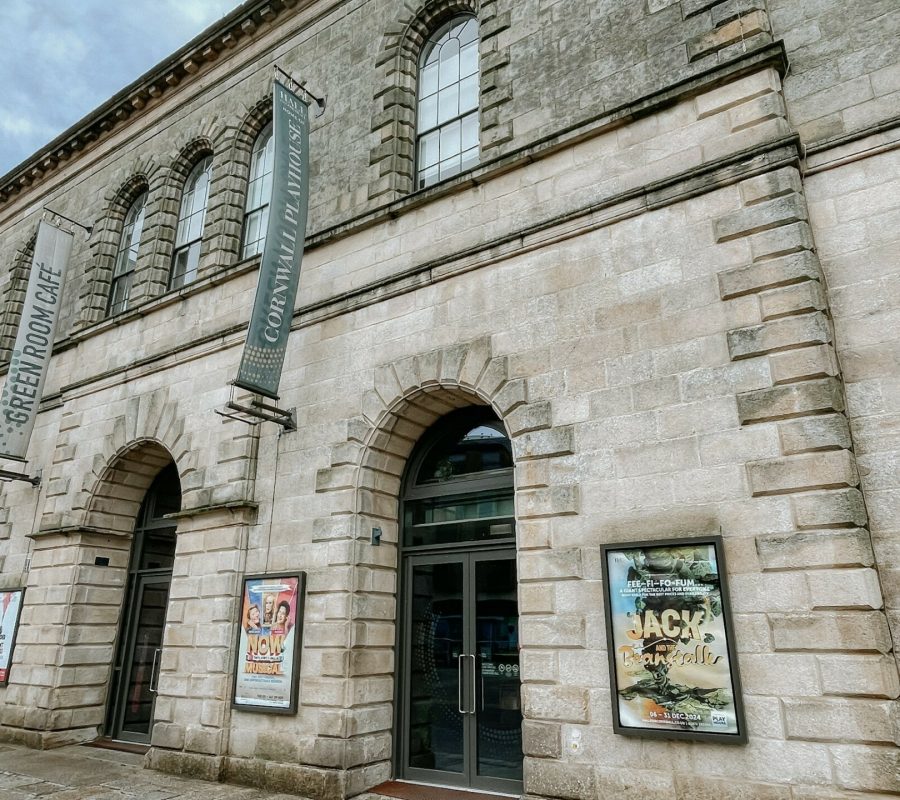 Hotel VARA Theatre Offer