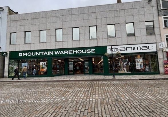Mountain warehouse
