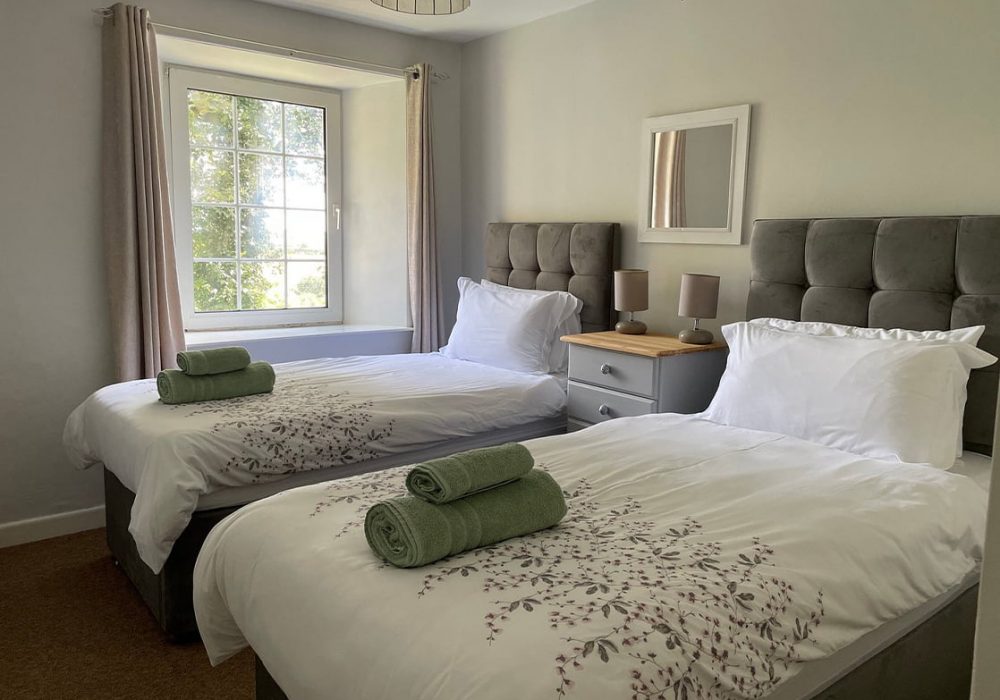 Untitled-1_0000_twin-bedroom-in-weavers