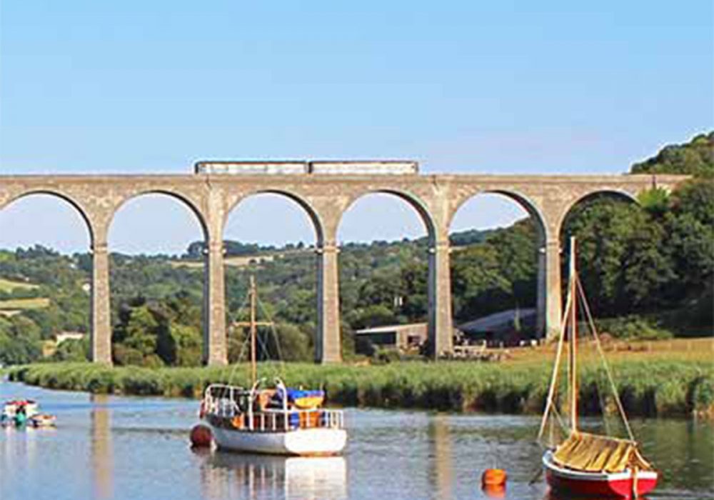 Untitled-1_0003_tamar-valley-line-medium-square