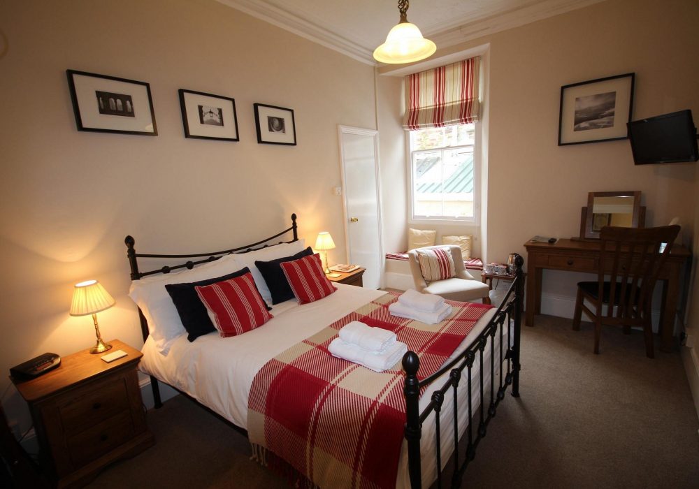 cliftons-guest-house 1