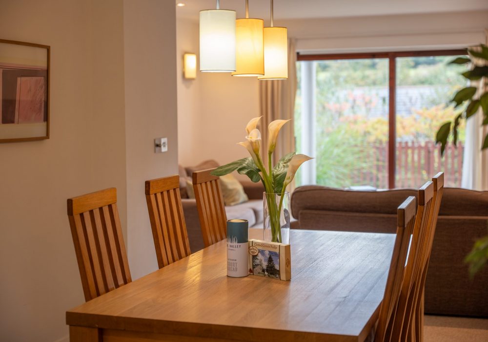 dining room croft cottage the valley cornwall